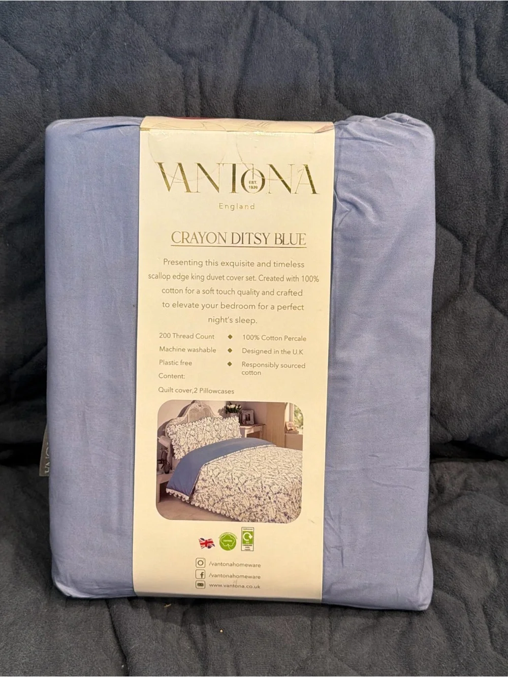 Vantona King Duvet Cover Set in White with Blue Floral Print